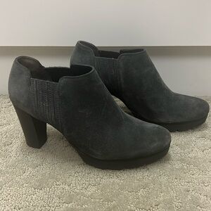 Suede bootie